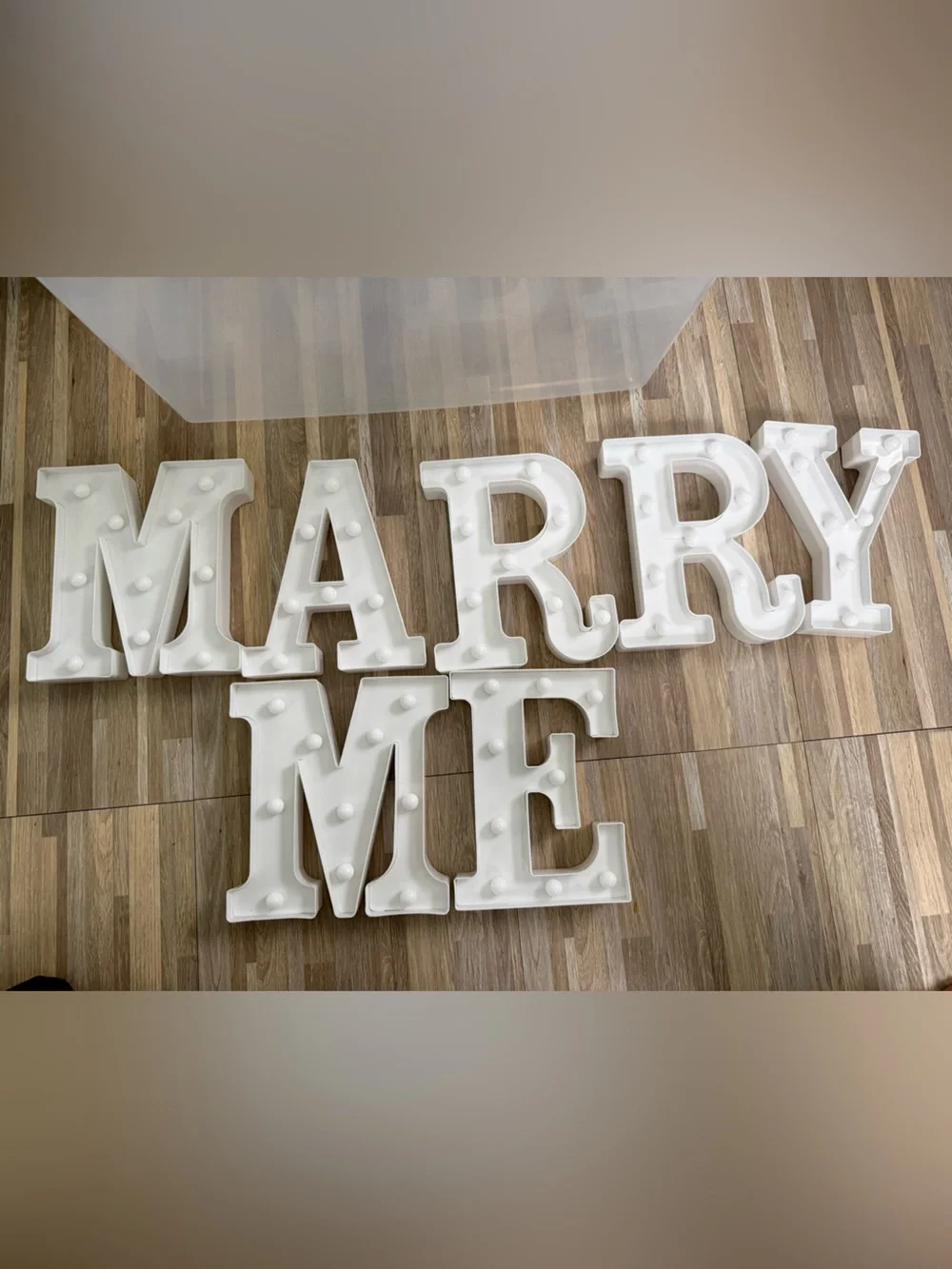 Amazon White 'MARRY ME' Light-Up Marquee Letters